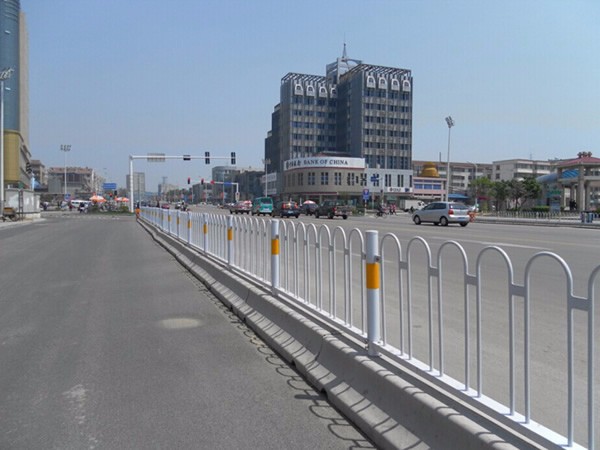 道路欄網(wǎng)