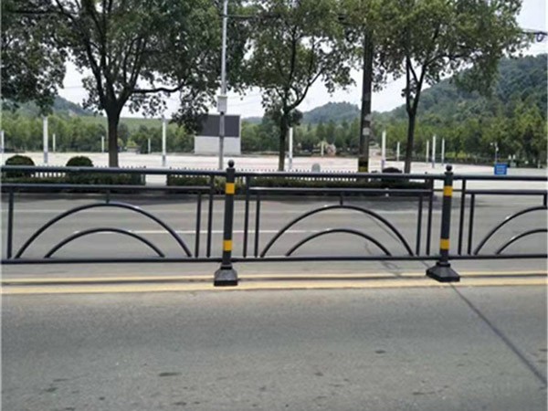 道路欄網(wǎng)